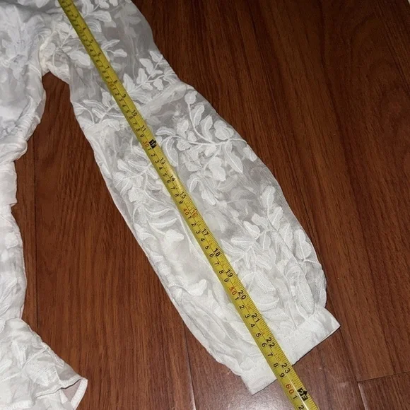 Saints + Secrets Mini Dress White Floral lace Balloon Sleeve Ruffle V-Neck S - Picture 6 of 8